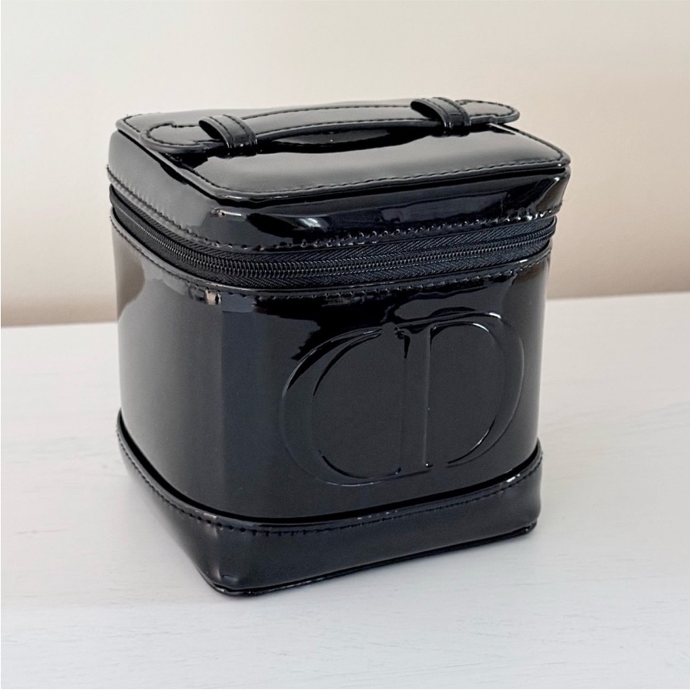 Dior Beauty Black Patent Vanity Case Bag - Picture 6 of 8
